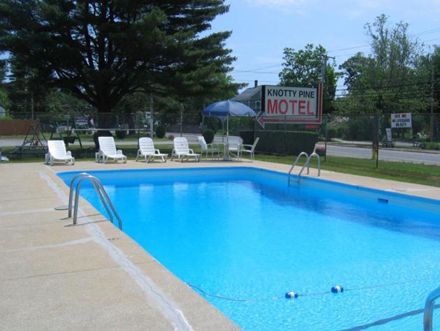 Knotty Pine Motel Salisbury Eksteriør billede
