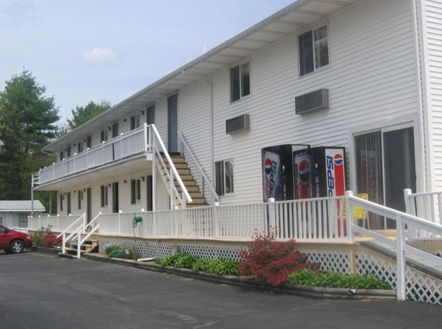 Knotty Pine Motel Salisbury Eksteriør billede