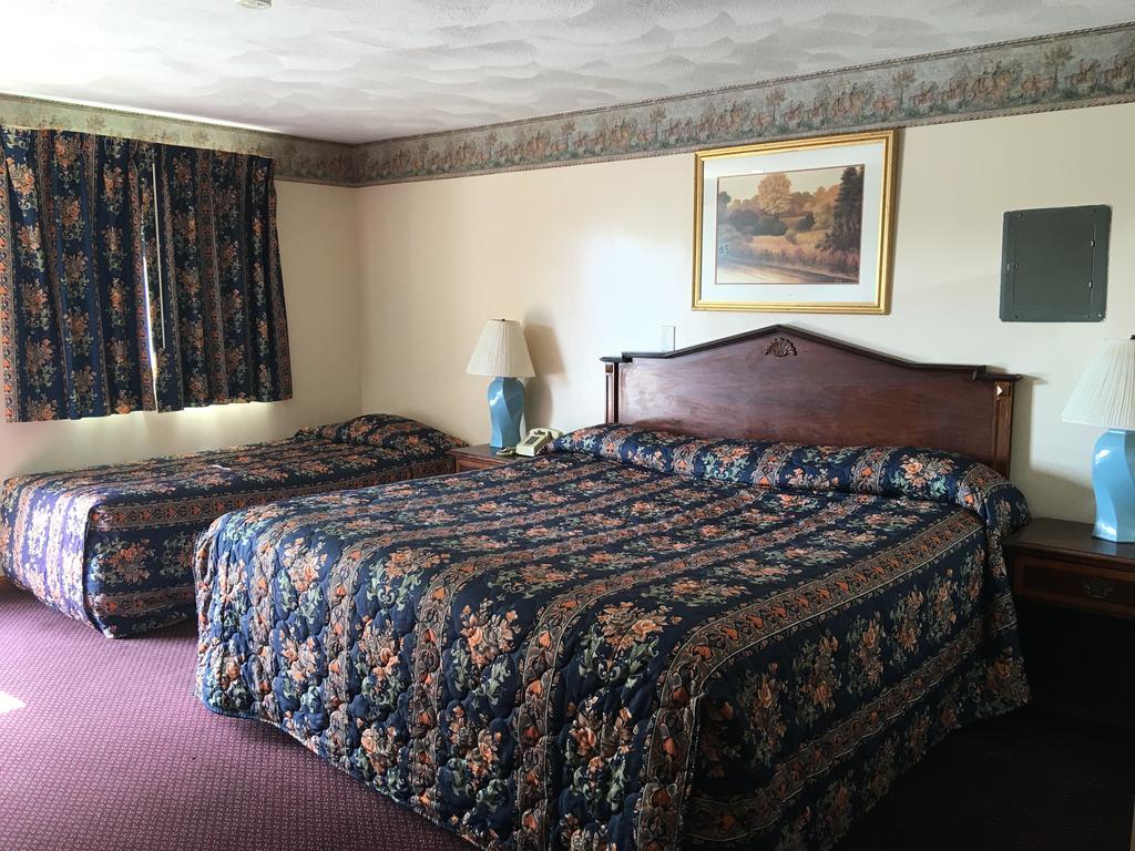 Knotty Pine Motel Salisbury Eksteriør billede